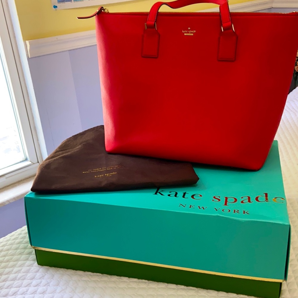Kate Spade red Laurel Way large tote(dust bag/box)